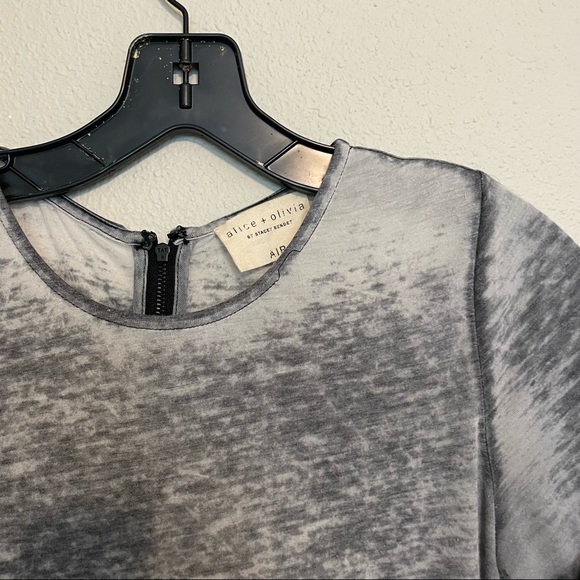 Alice + Olivia Floral Air Stefan Dress - Picture 6 of 10